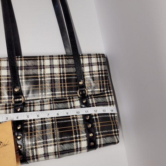 Patricia Nash Leather Shoulder Bag - Picture 13 of 15